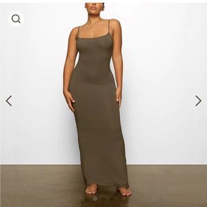 SOFT LOUNGE LONG SLIP DRESS Army Green (Limited Edition Color)